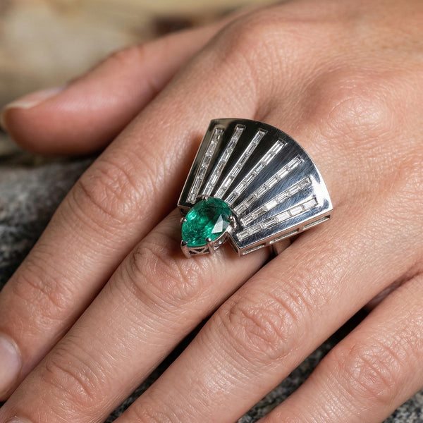 Emerald & Black Enamel Radiance Fan Ring
