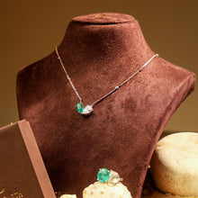 Pear Shape Emerald & Diamond Neckpiece
