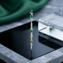 Emerald Dune Elegance Ear Nail